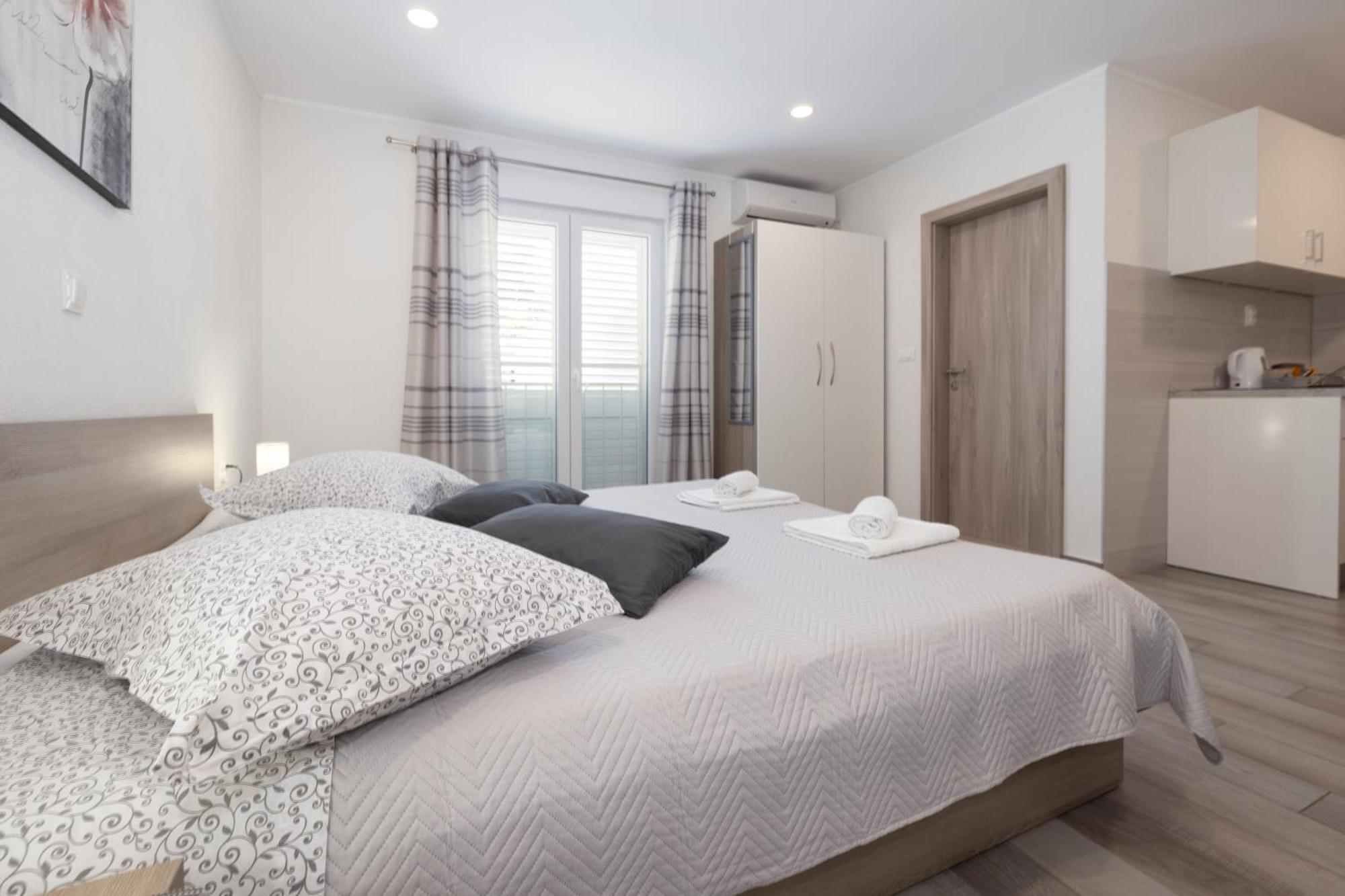 Apartmani Marta Tučepi Kültér fotó