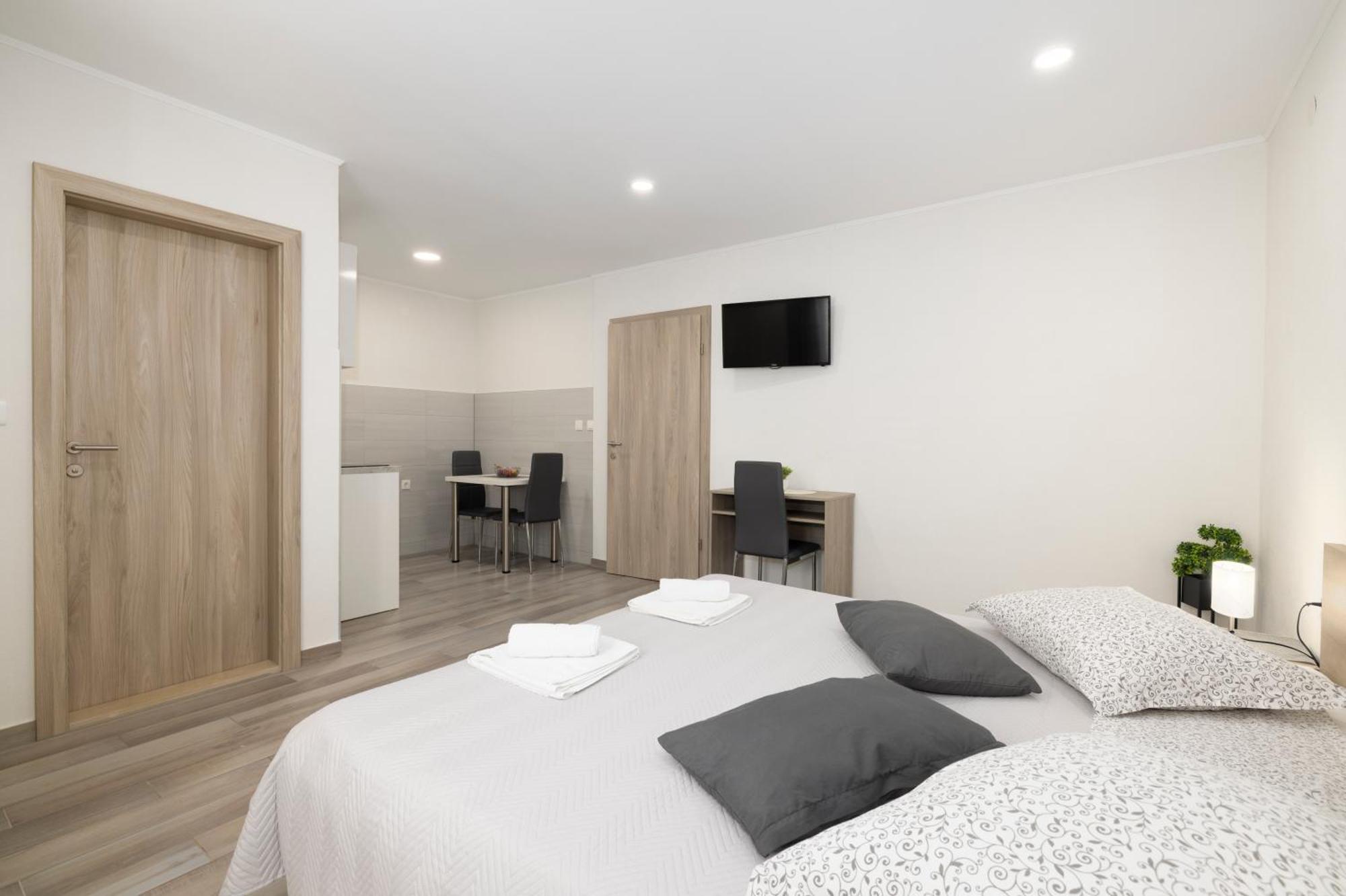 Apartmani Marta Tučepi Kültér fotó