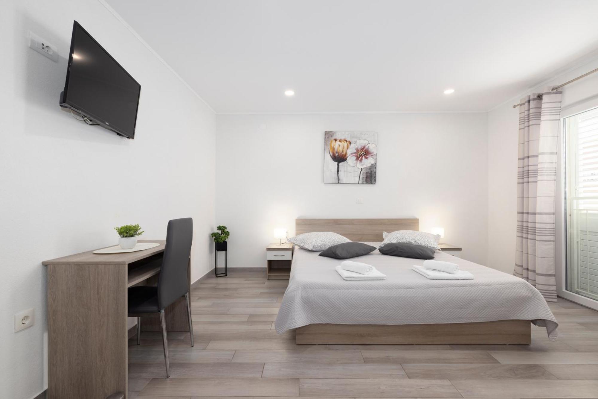 Apartmani Marta Tučepi Kültér fotó