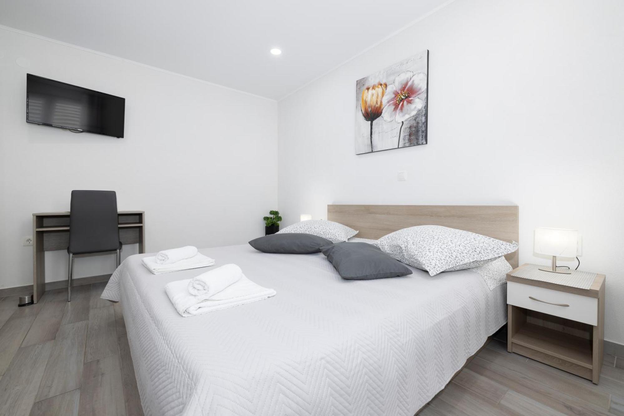 Apartmani Marta Tučepi Kültér fotó