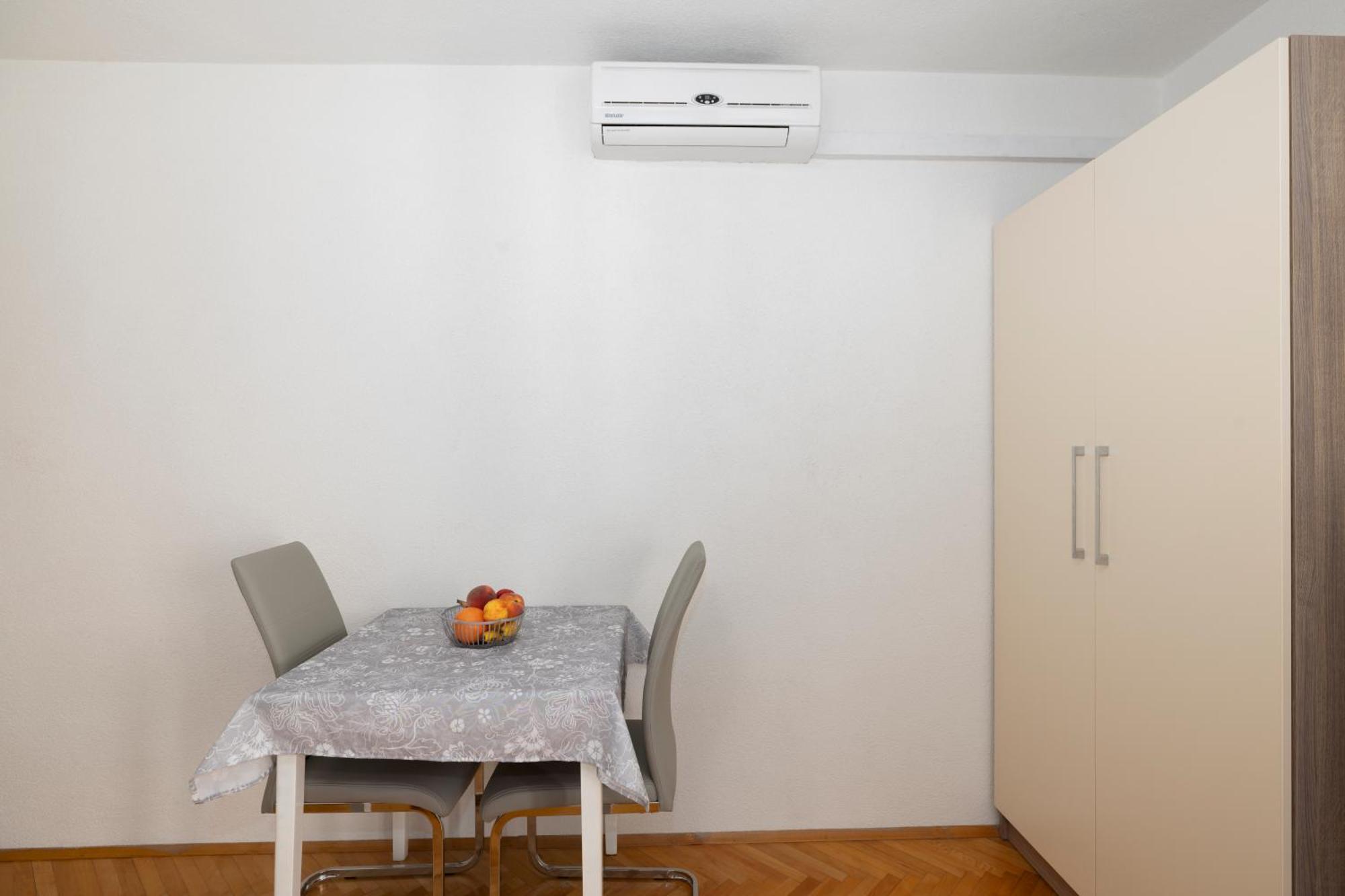 Apartmani Marta Tučepi Kültér fotó