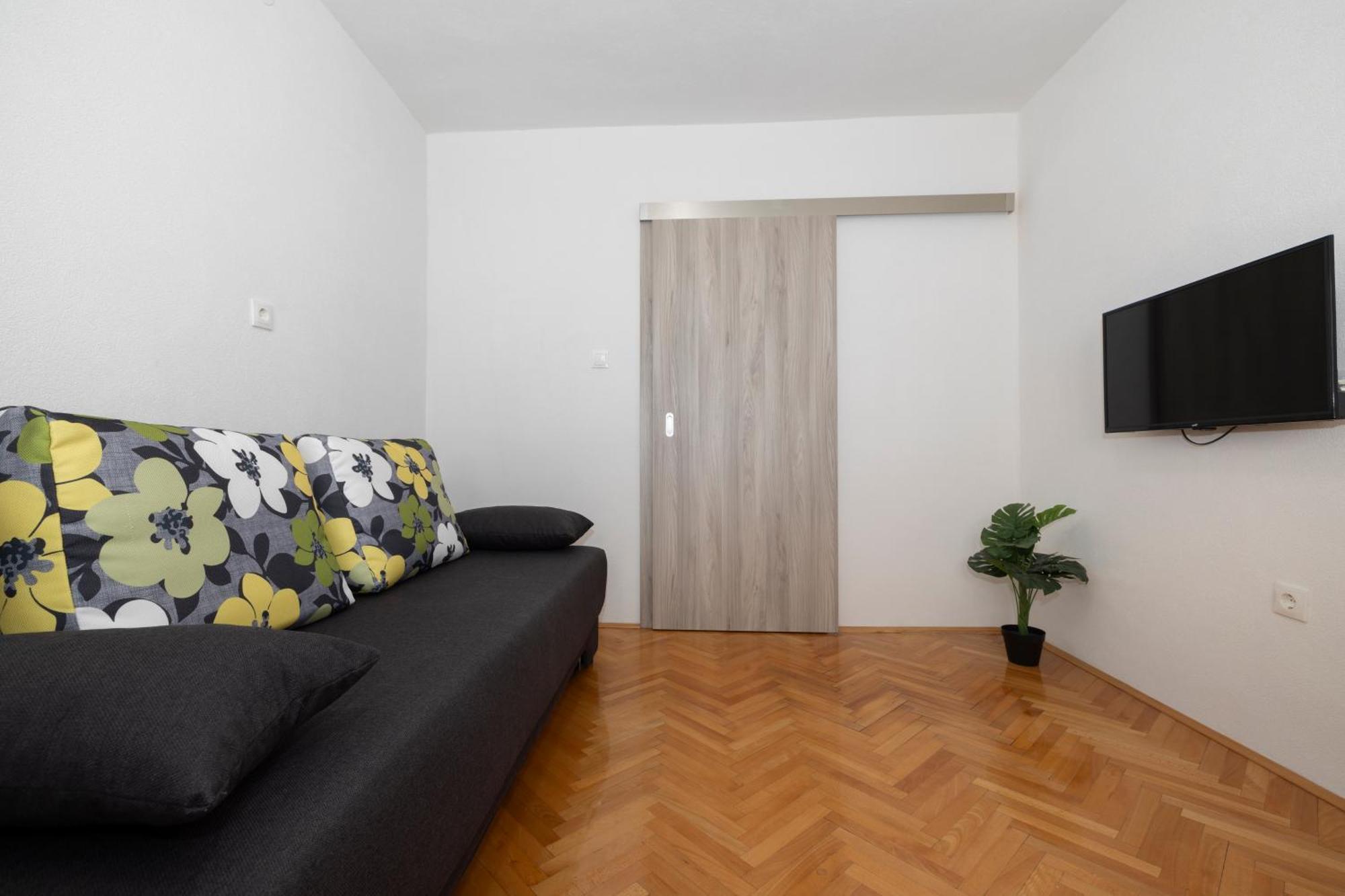 Apartmani Marta Tučepi Kültér fotó