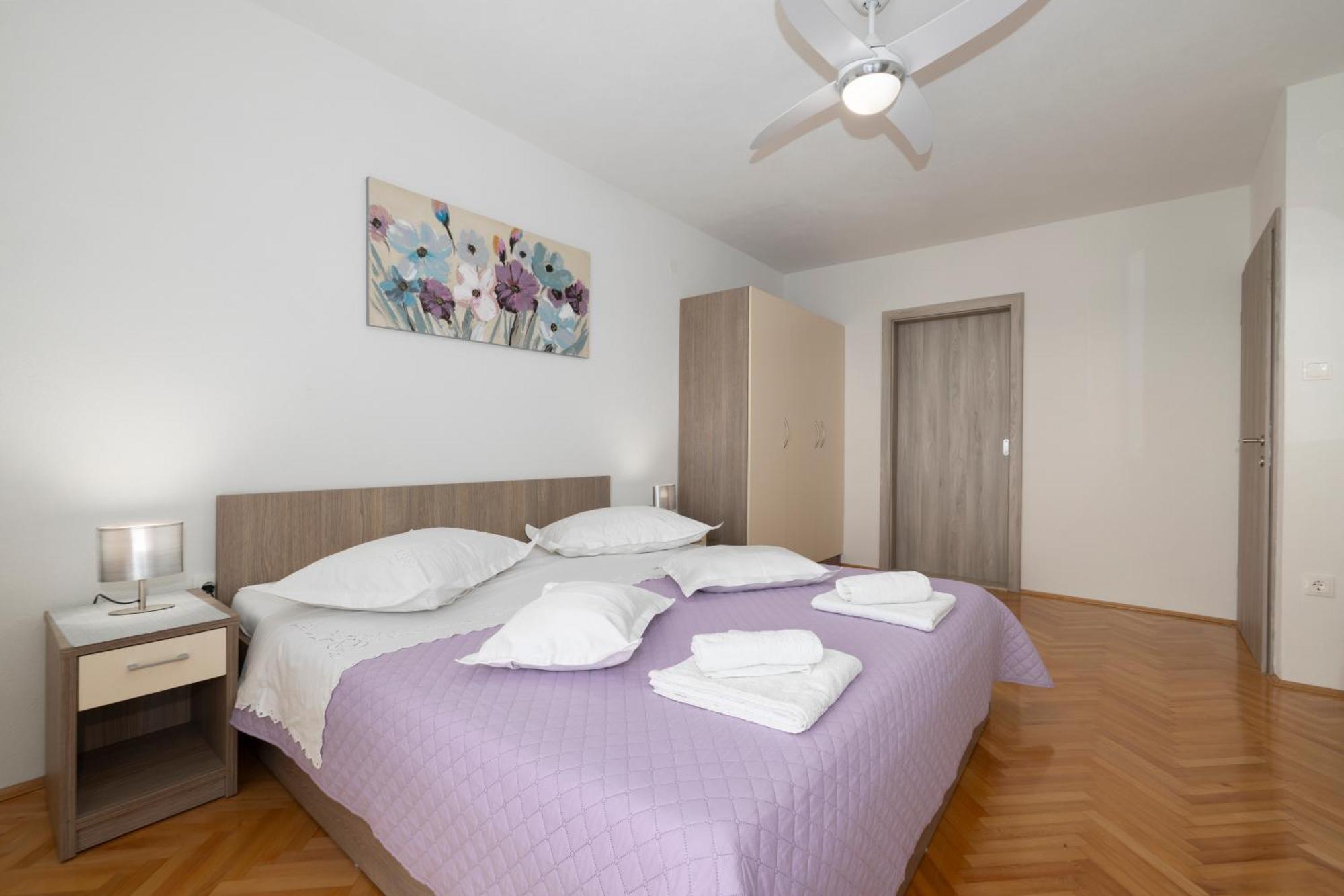Apartmani Marta Tučepi Kültér fotó