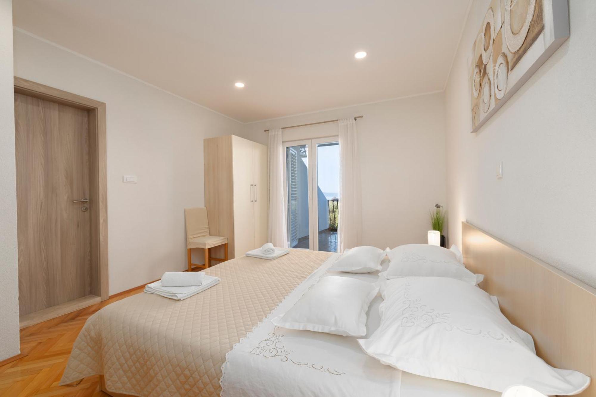 Apartmani Marta Tučepi Kültér fotó