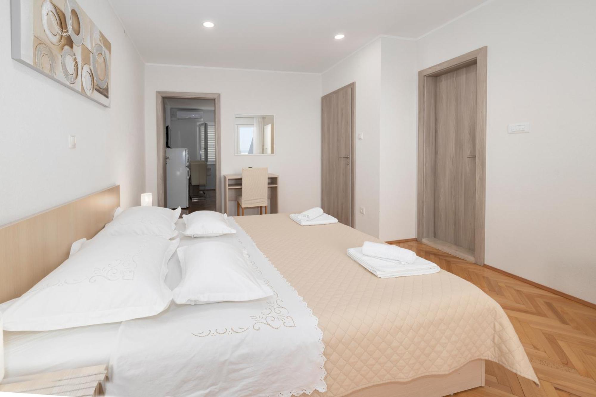 Apartmani Marta Tučepi Szoba fotó